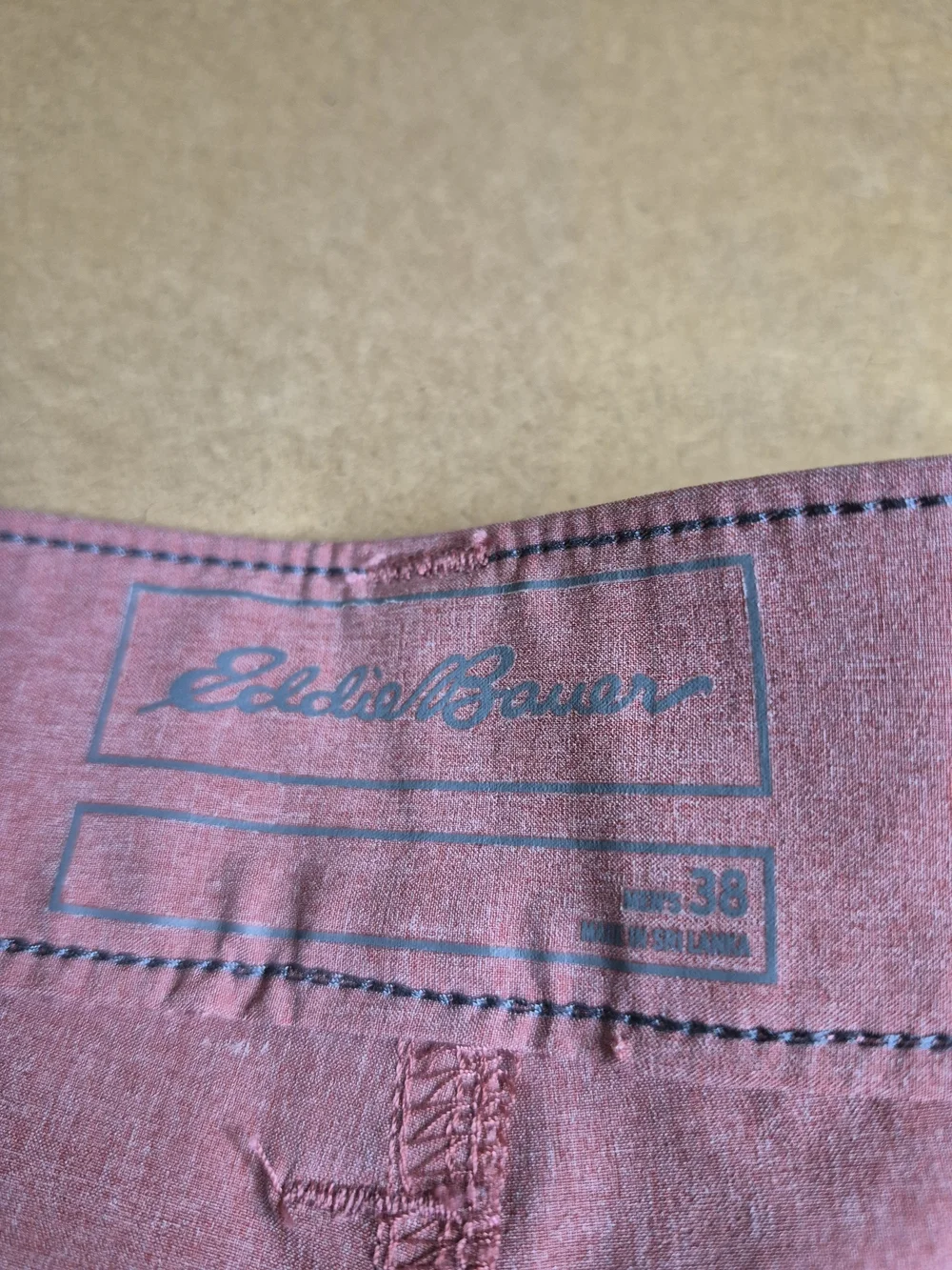 Eddie Bauer Men's Cargo Shorts in Dusty Rose
